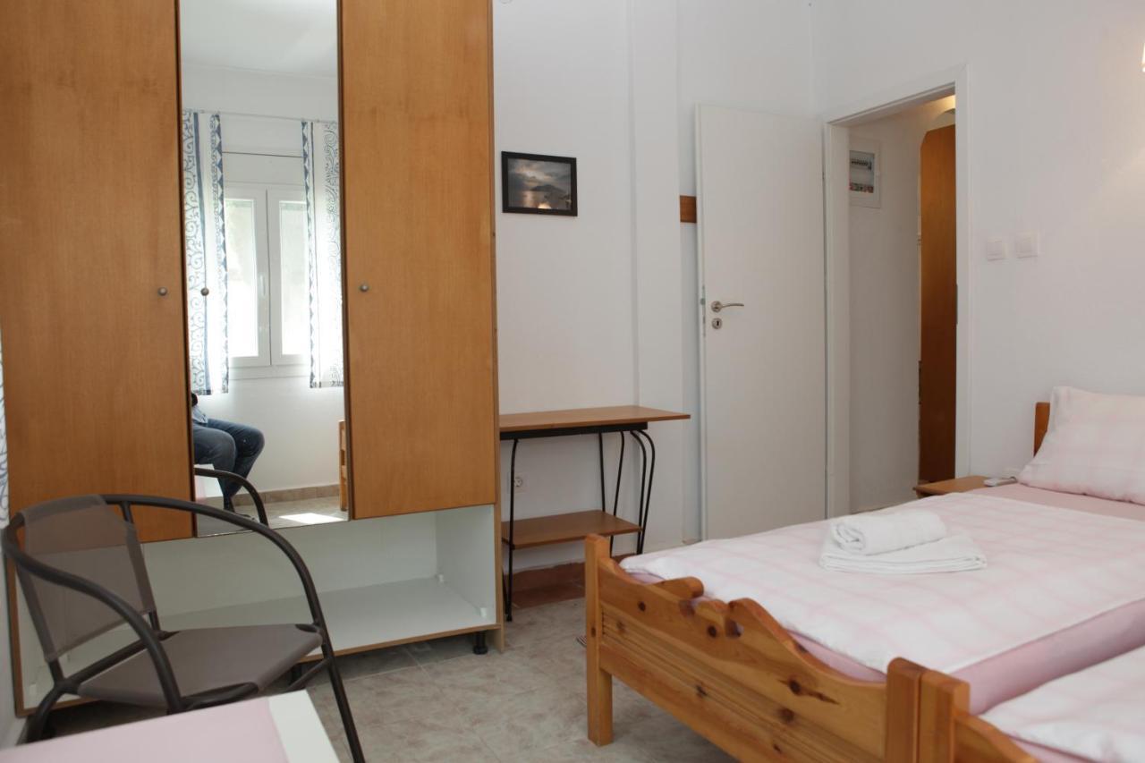 O Pyrgos Accommodations Panormos  Exterior photo
