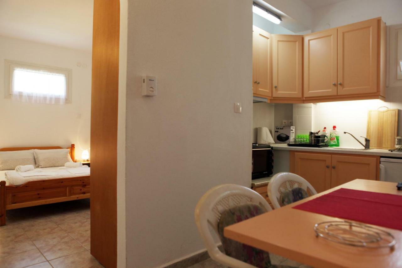 O Pyrgos Accommodations Panormos  Exterior photo