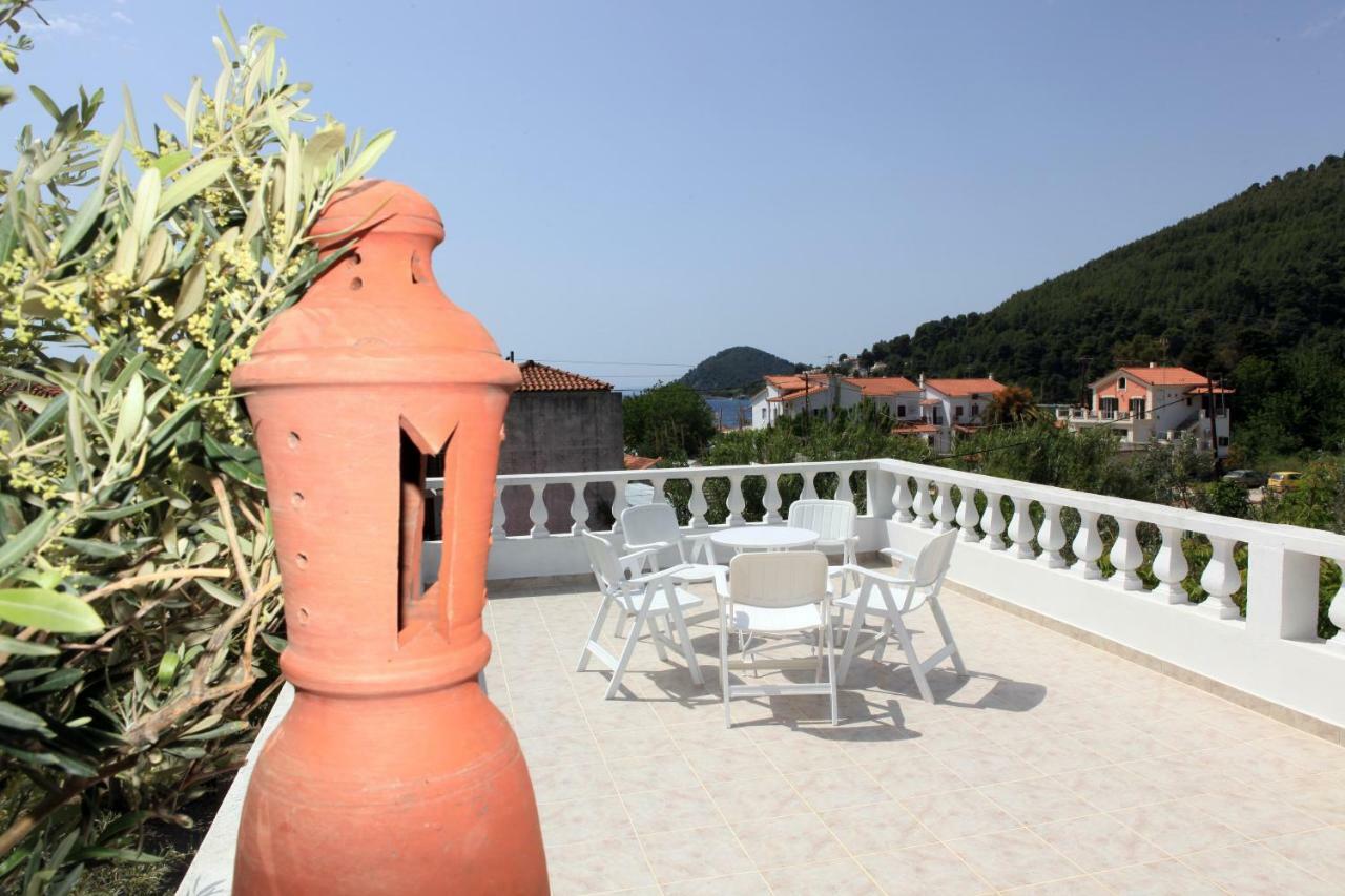 O Pyrgos Accommodations Panormos  Exterior photo